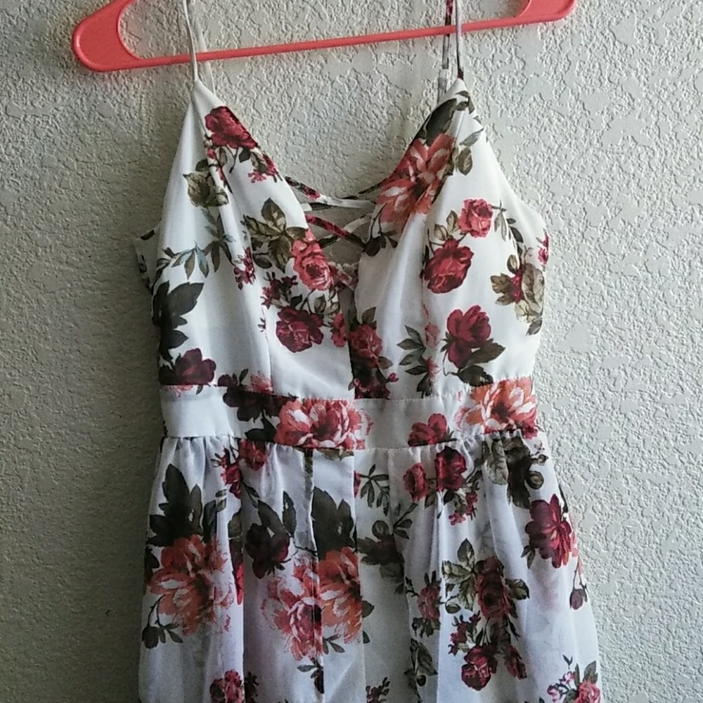 NWT Flower print womens romper